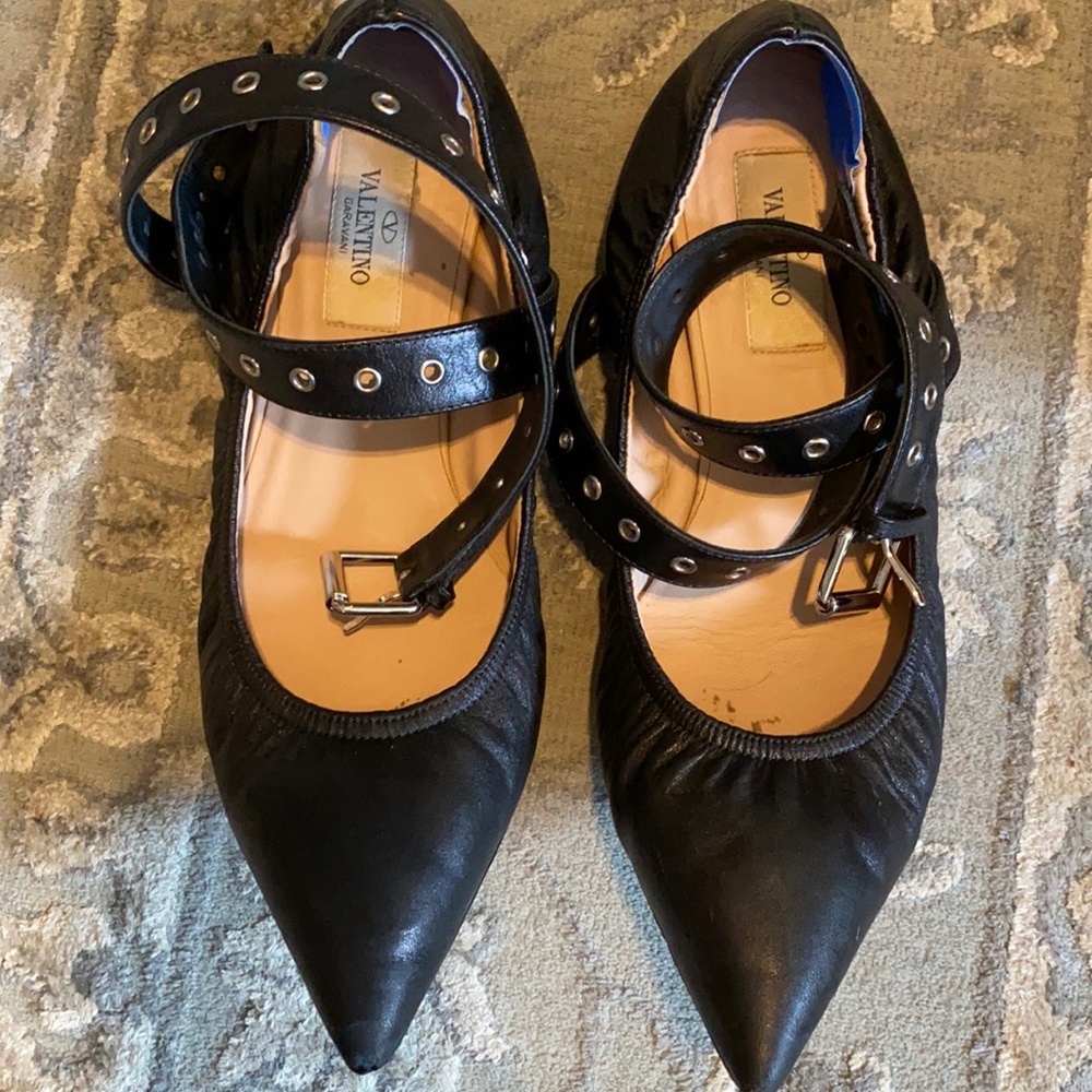 Valentino flats